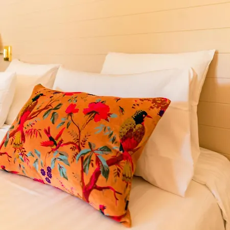 فندق De La Cremaillere 4*