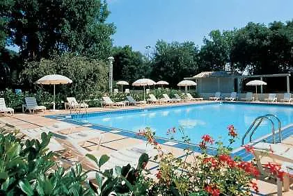 فندق De La Cremaillere Gréoux-les-Bains