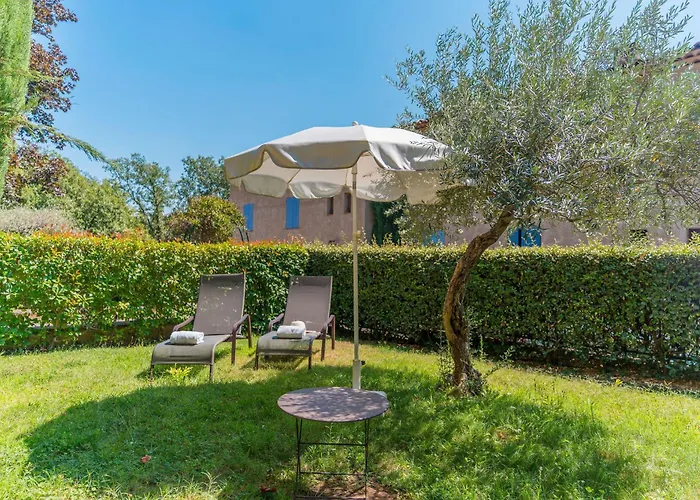 Hotel De La Crémaillère 4*