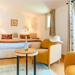 Hotel De La Crémaillère 4*