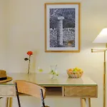 Hotel De La Crémaillère 4*