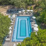 De La Crémaillère 4*