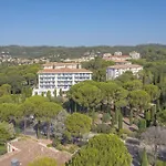 De La Crémaillère 4*