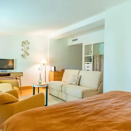 De La Crémaillère 4*